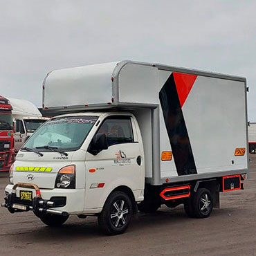 furgon chico blanco world logistics