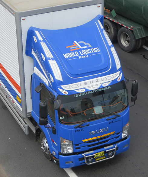 isuzu azul foto de su tracto